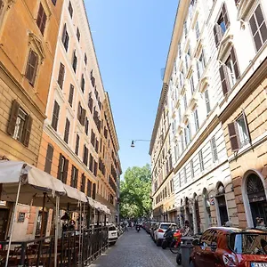 rome-as-you-feel-charming-abode-in-trastevere.it-romehotels.com/